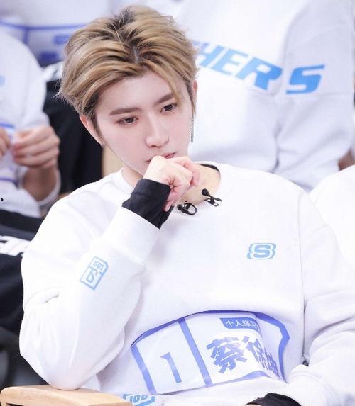 吃瓜娱乐蔡徐坤,吃瓜娱乐背后的明星之路